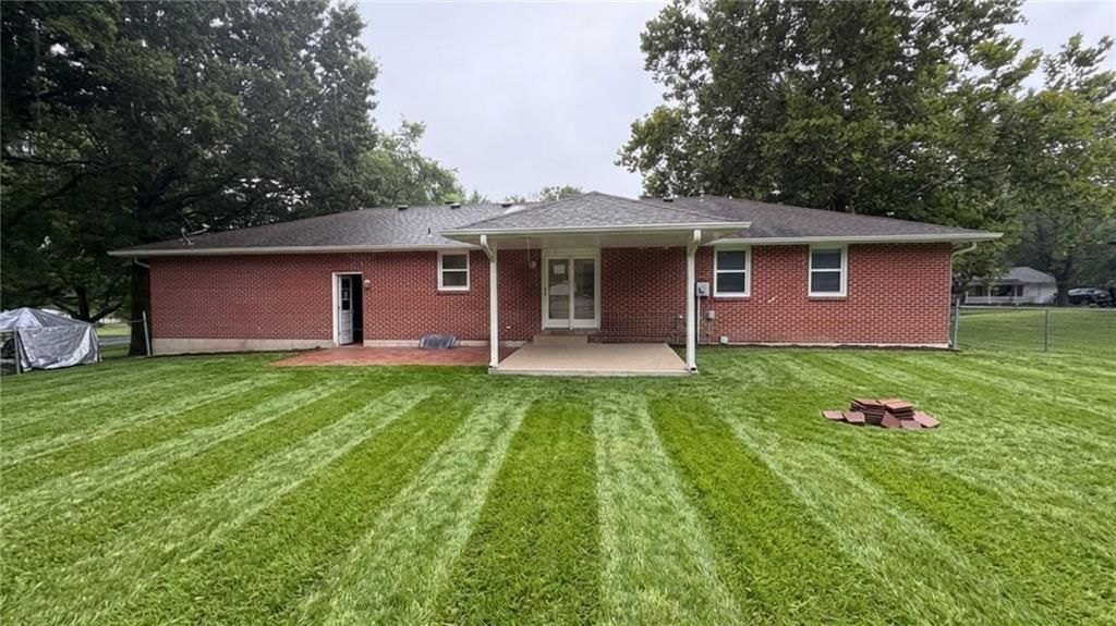 433 E Elm Street — photo 2