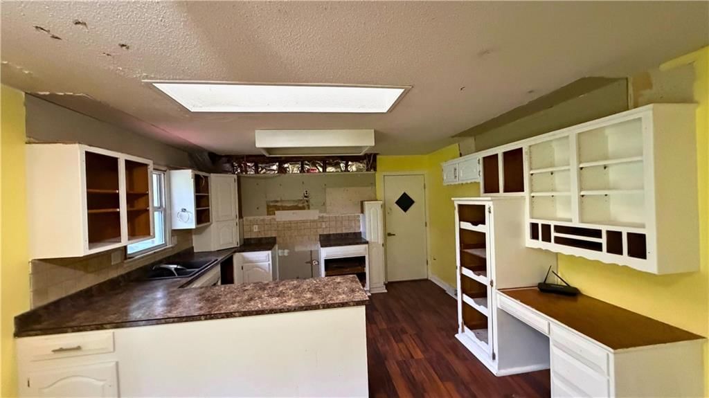 433 E Elm Street — photo 4