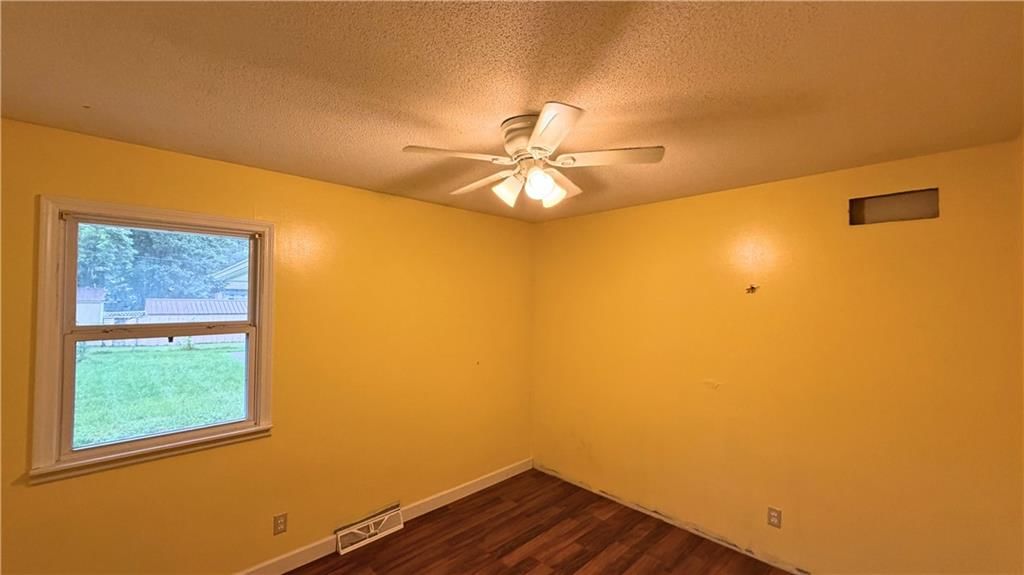 433 E Elm Street — photo 14