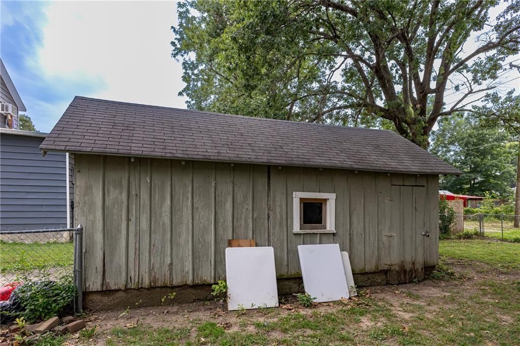 529 W Forest Street — photo 31