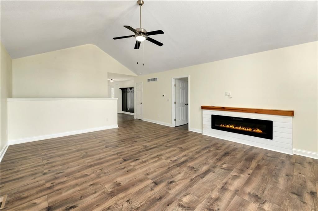 916 Lewis Drive — photo 11
