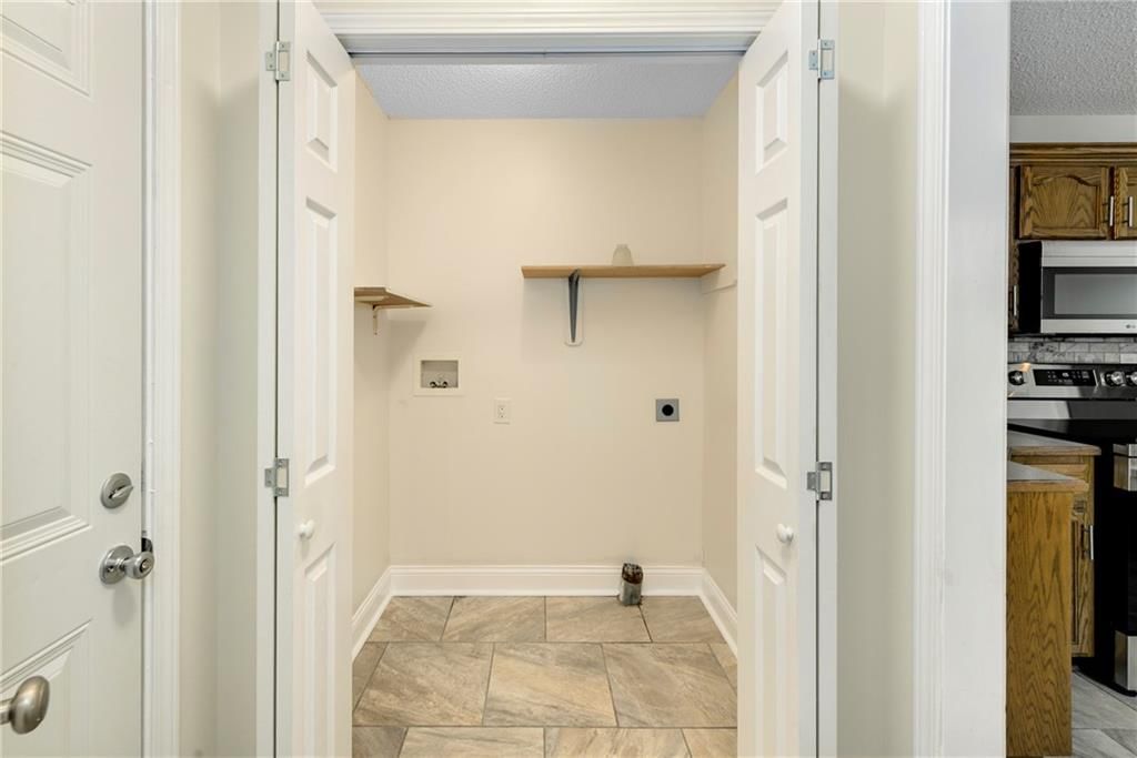 916 Lewis Drive — photo 19