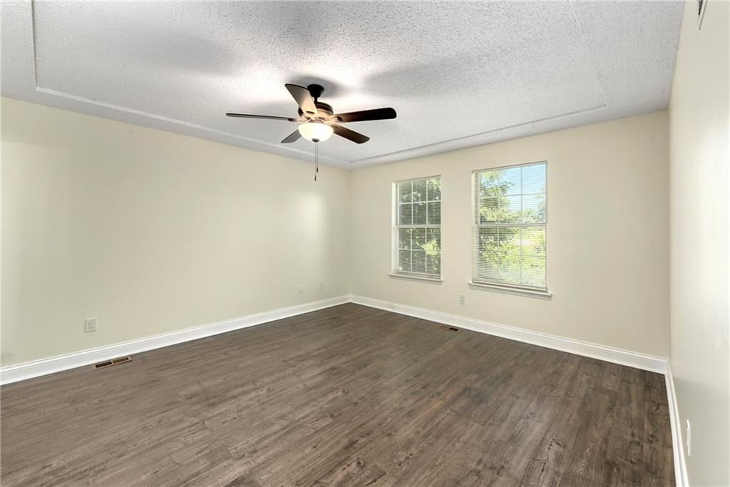 916 Lewis Drive — photo 20