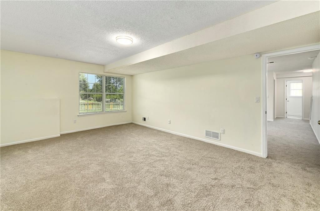 916 Lewis Drive — photo 27