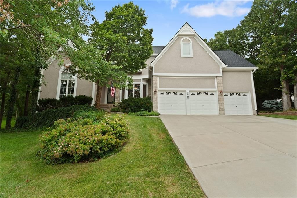 7560 Eicher Drive — photo 1