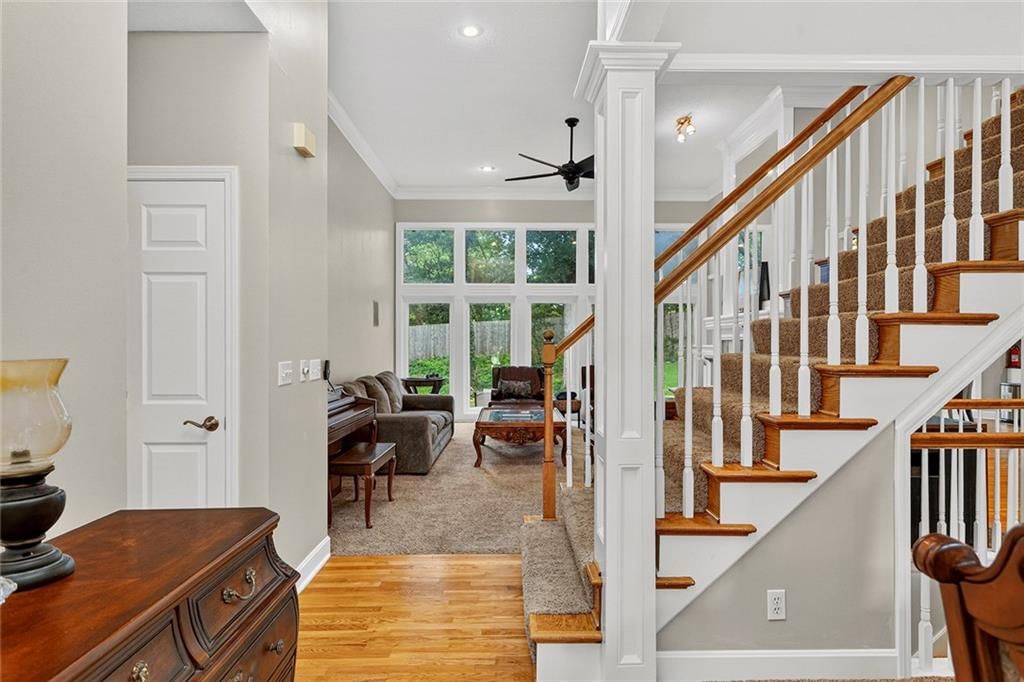 7560 Eicher Drive — photo 4
