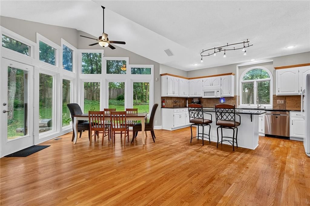 7560 Eicher Drive — photo 10