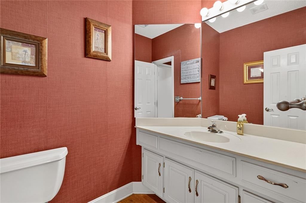 7560 Eicher Drive — photo 16