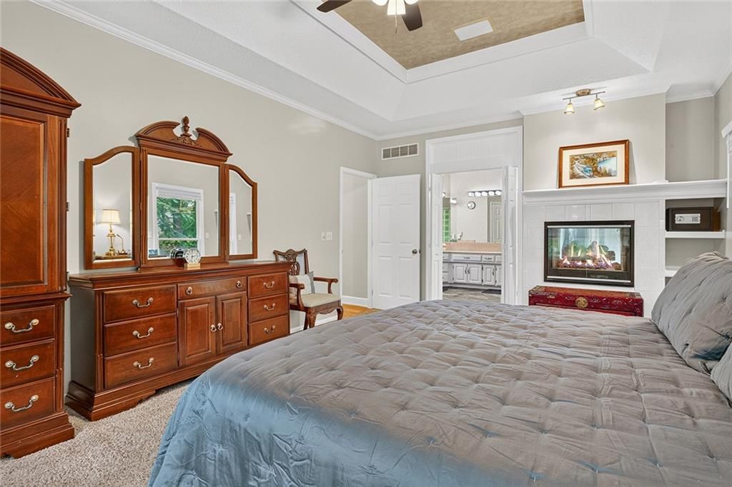 7560 Eicher Drive — photo 18