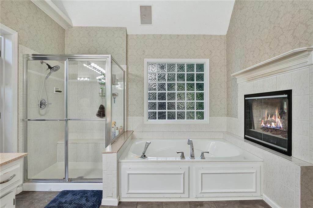 7560 Eicher Drive — photo 20