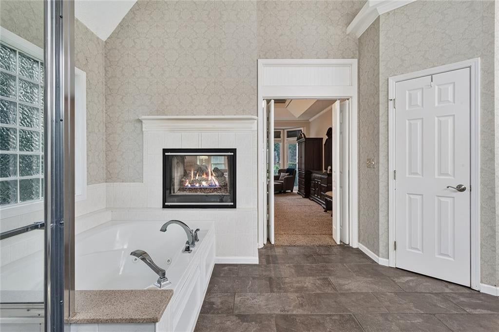 7560 Eicher Drive — photo 21