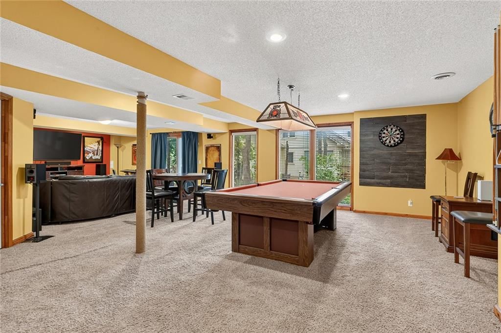 7560 Eicher Drive — photo 30