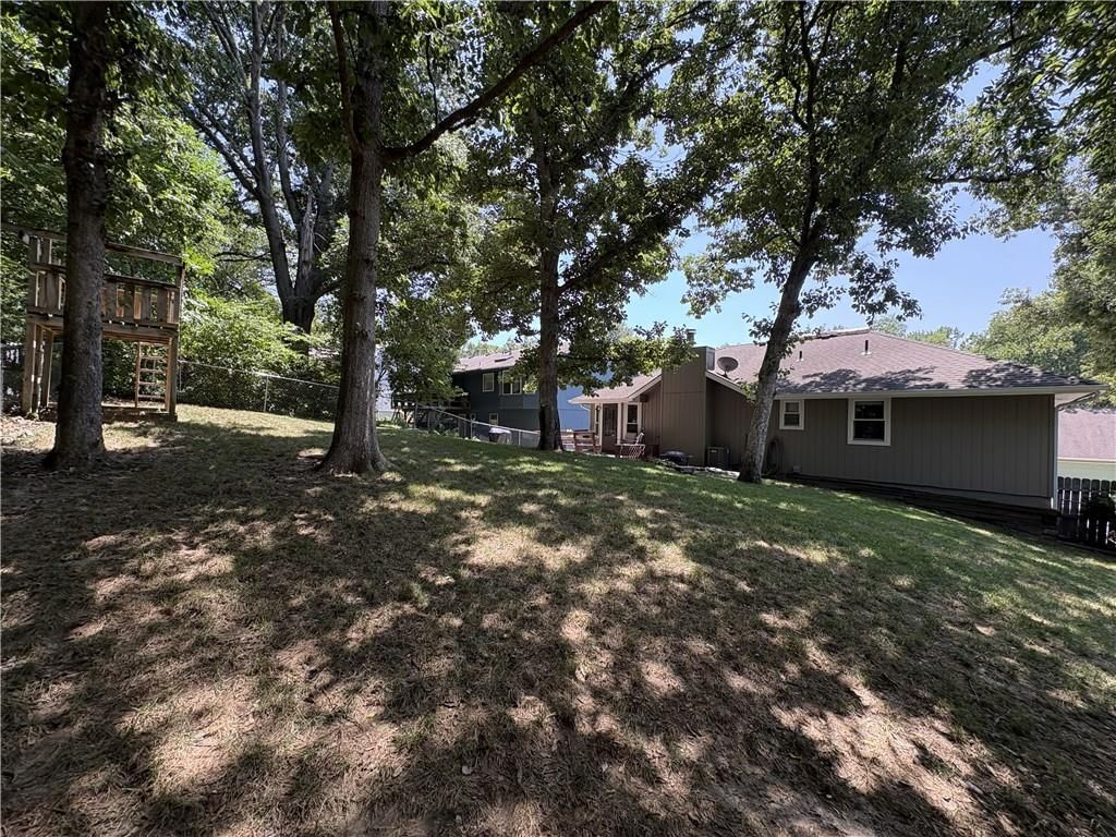 10240 NW 57th Terrace — photo 9