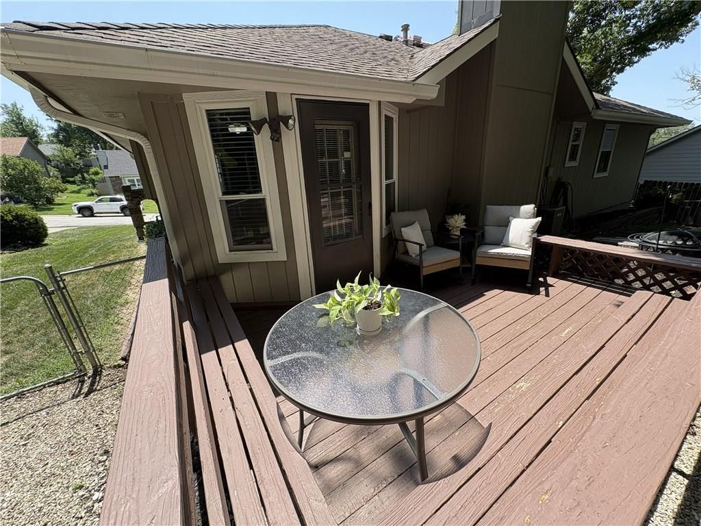 10240 NW 57th Terrace — photo 12