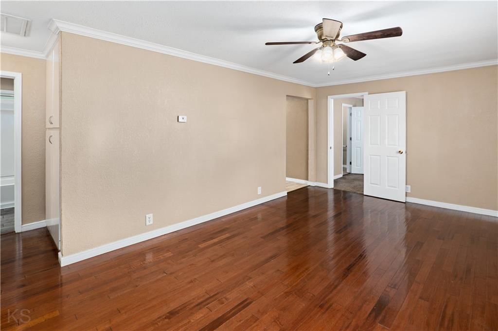 304 E Mason Street — photo 3