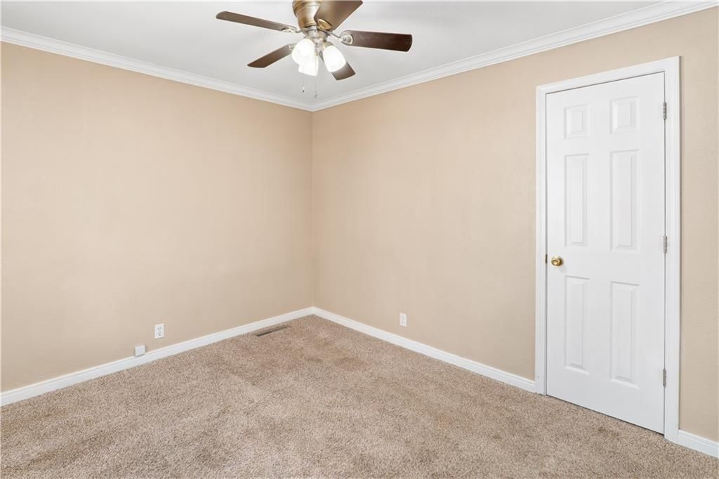 304 E Mason Street — photo 5