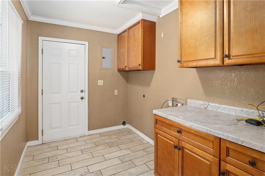 304 E Mason Street — photo 15