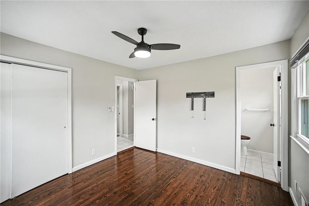 8812 N OAK Trafficway — photo 12
