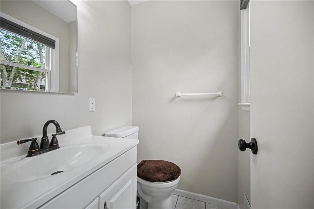 8812 N OAK Trafficway — photo 14