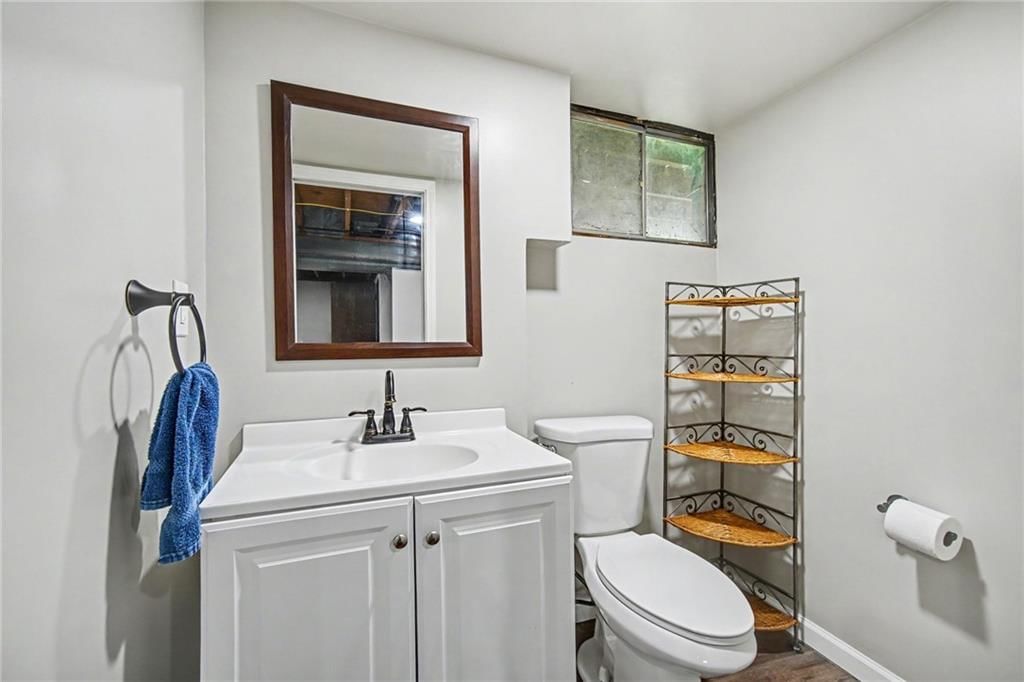 8812 N OAK Trafficway — photo 15