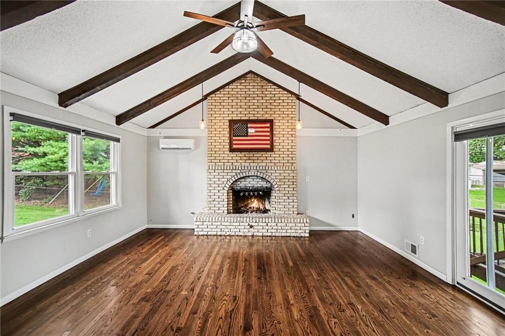 8812 N OAK Trafficway — photo 18