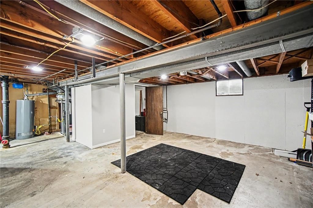 8812 N OAK Trafficway — photo 24