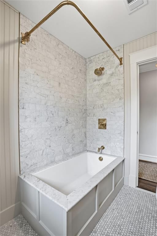 6021 Wornall Road — photo 32
