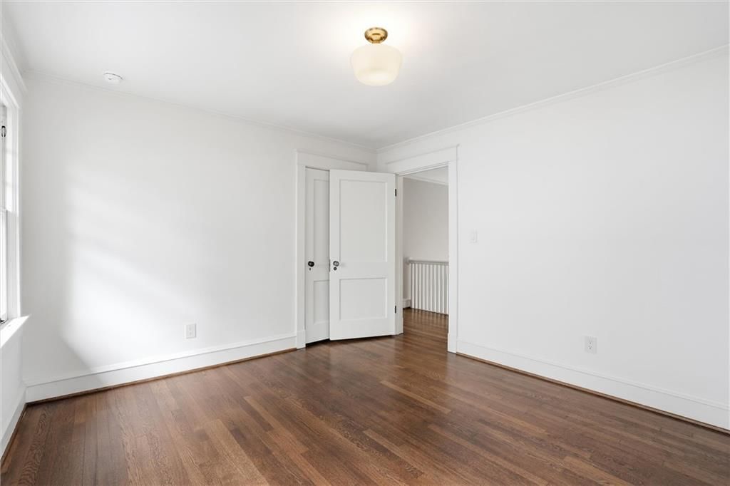 6021 Wornall Road — photo 33