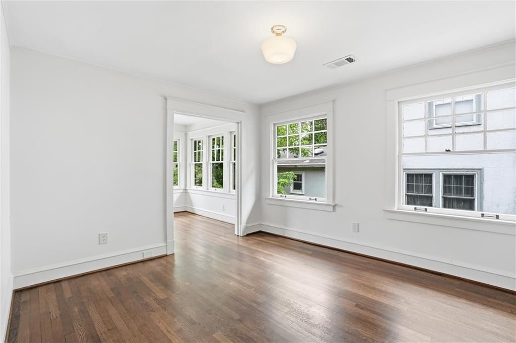 6021 Wornall Road — photo 34