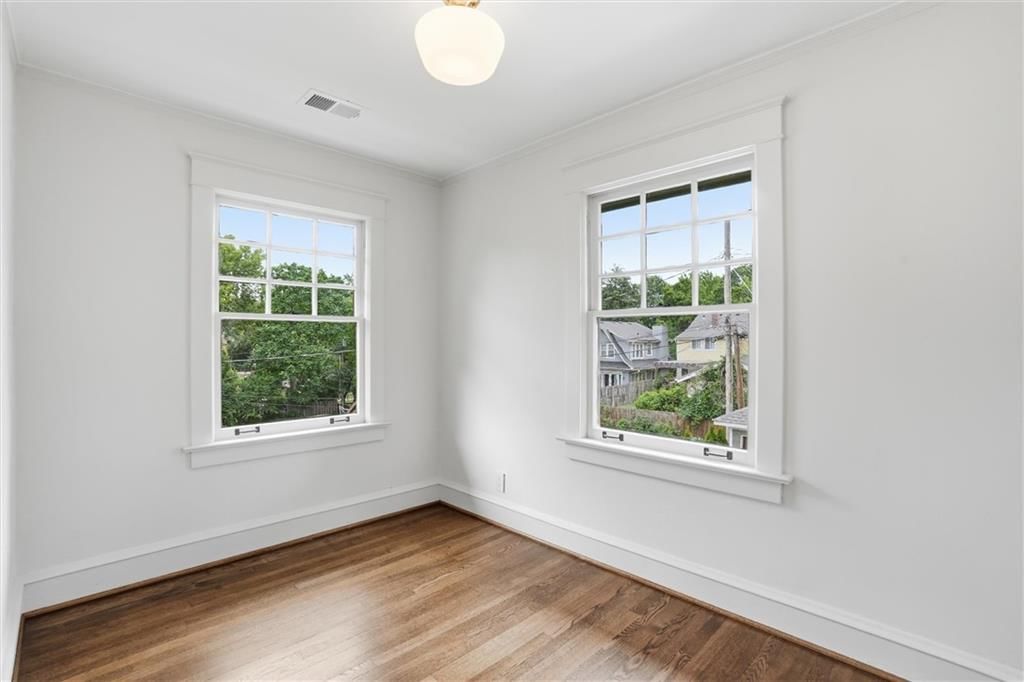 6021 Wornall Road — photo 38