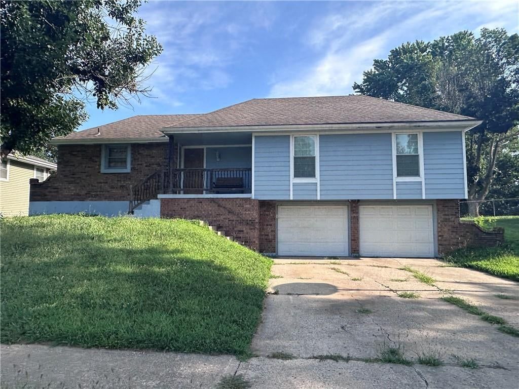 17616 E 25 Street S — photo 1
