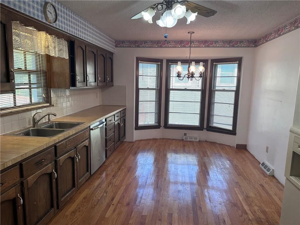 17616 E 25 Street S — photo 4