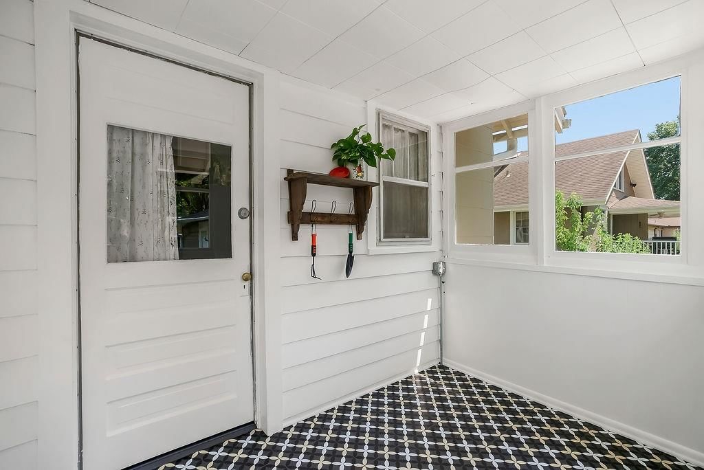 6420 FLOYD Street — photo 18