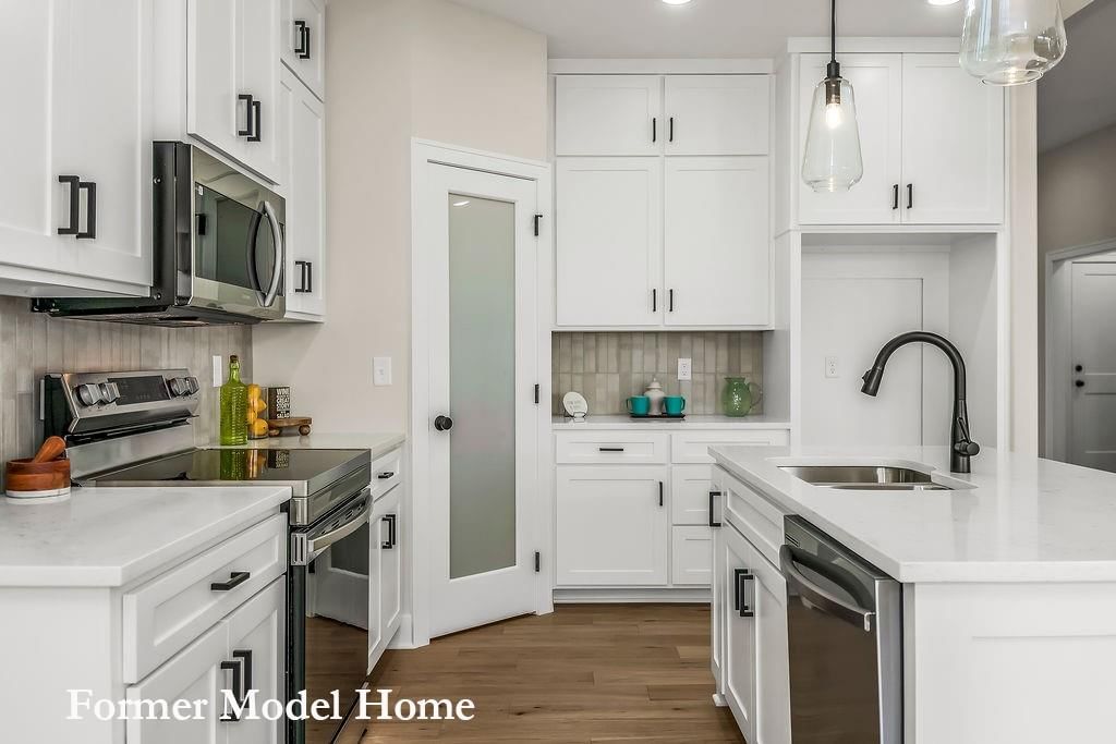 8004 SE Hoot Owl Street — photo 10