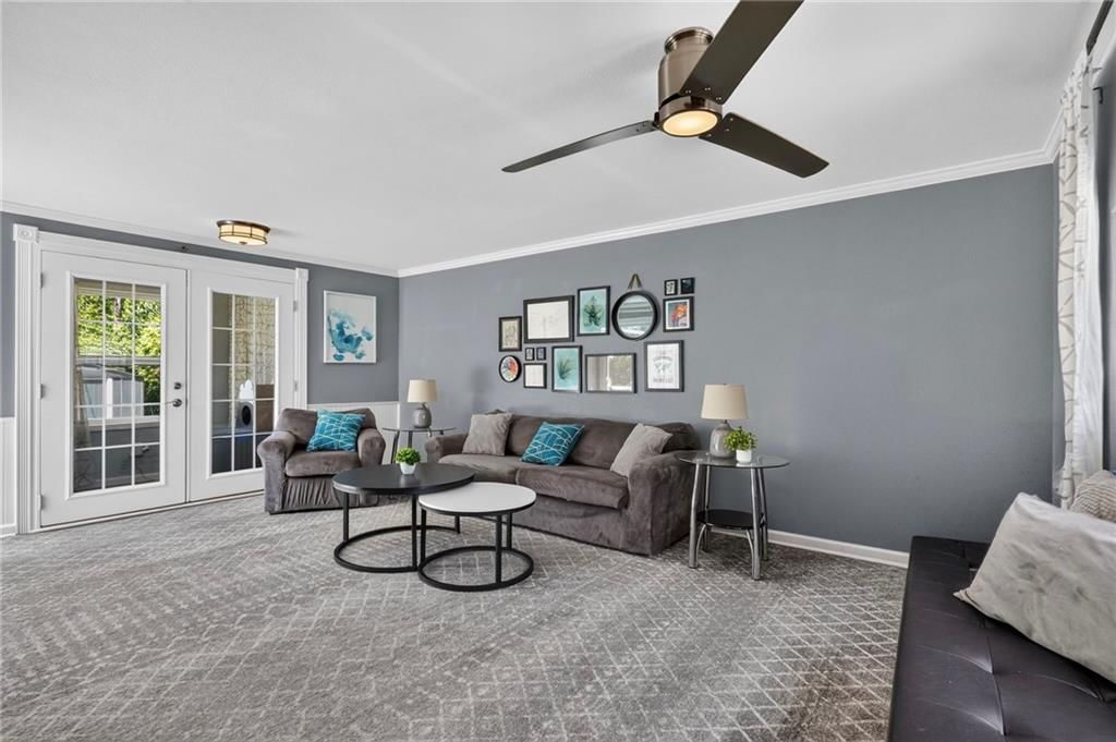 3140 S 46th Terrace — photo 3