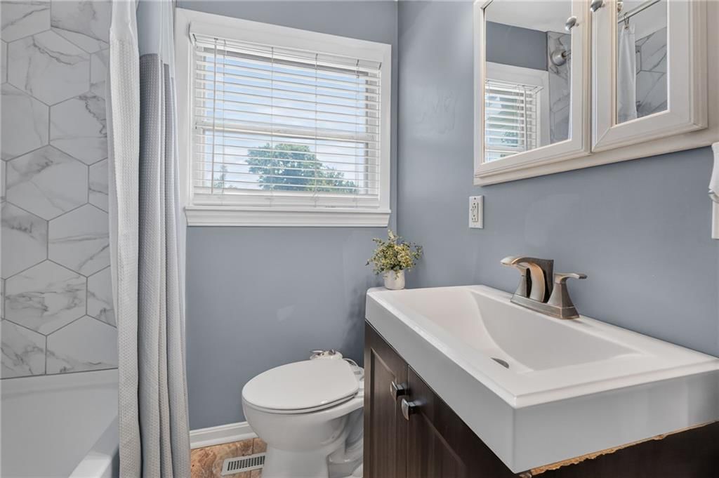 3140 S 46th Terrace — photo 12
