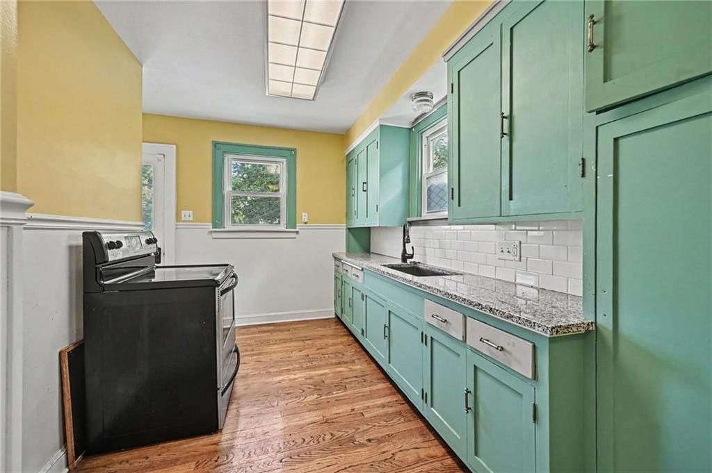 2823 Charles Street — photo 8
