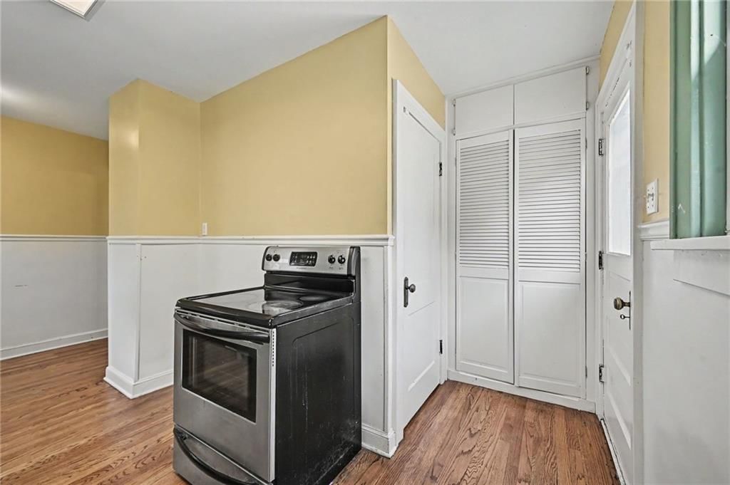 2823 Charles Street — photo 10