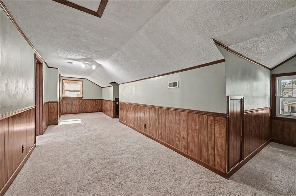 2823 Charles Street — photo 17