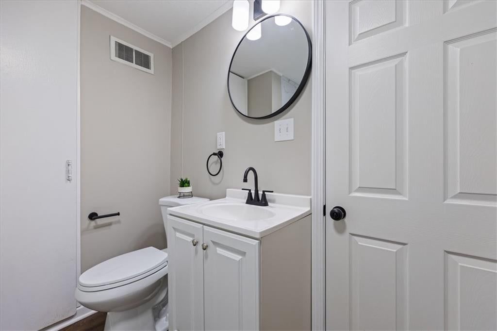 705 Yoeke Street — photo 14