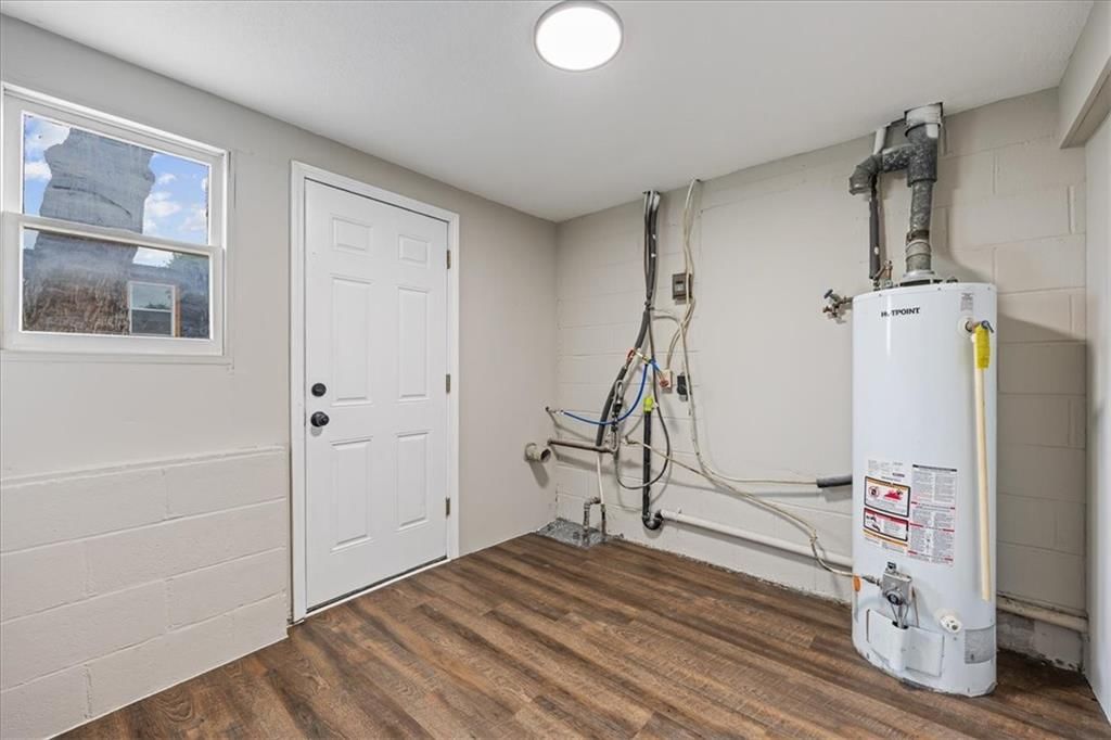 705 Yoeke Street — photo 23