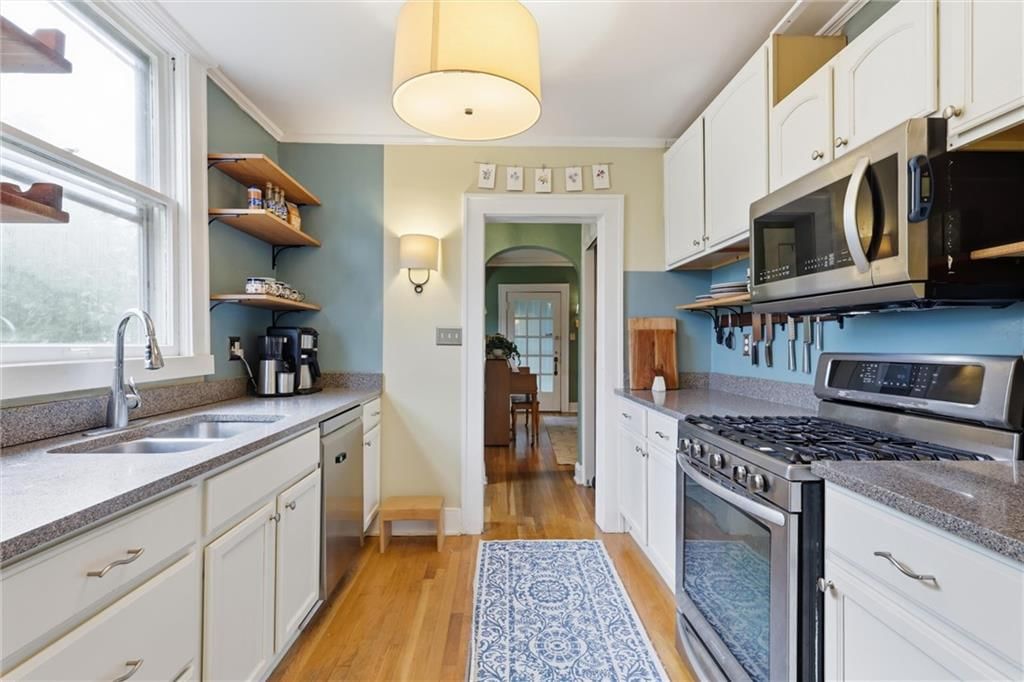 5900 Oak Street — photo 10
