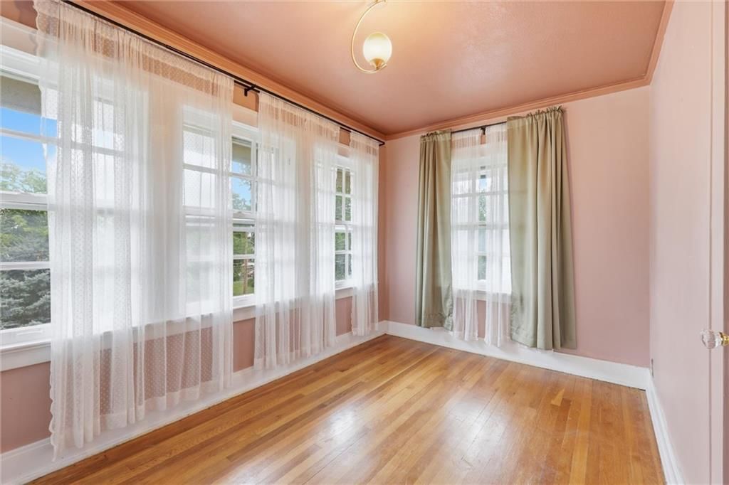5900 Oak Street — photo 22