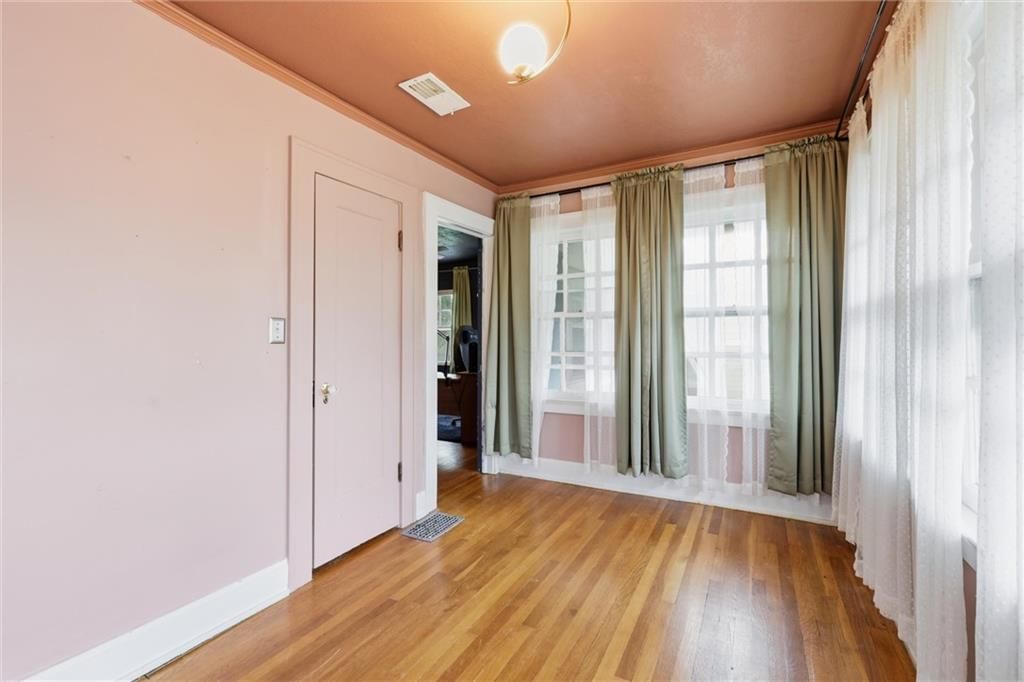 5900 Oak Street — photo 23