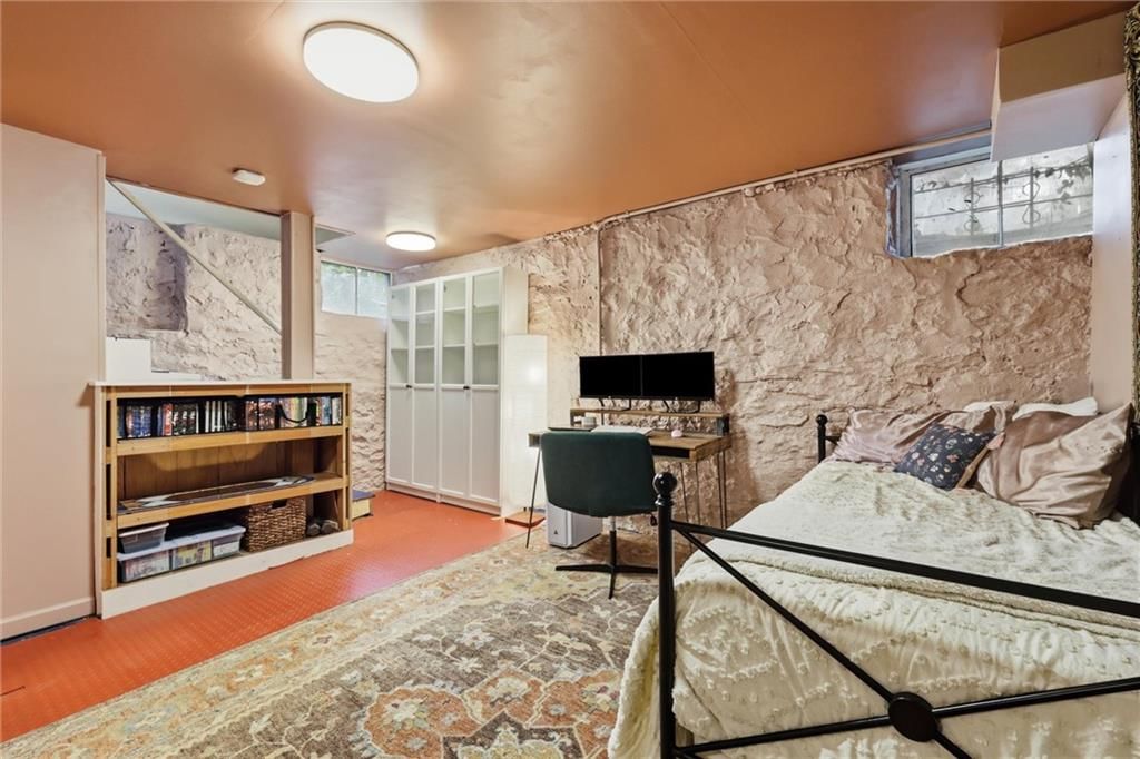 5900 Oak Street — photo 25