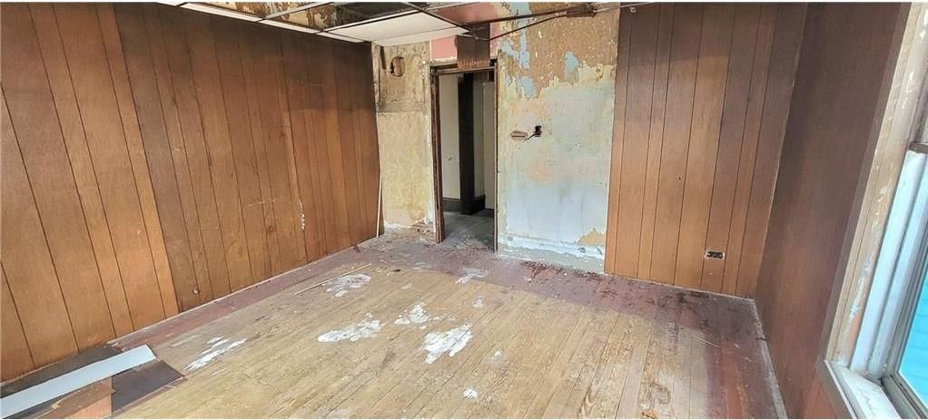 519 W Elm Street — photo 13