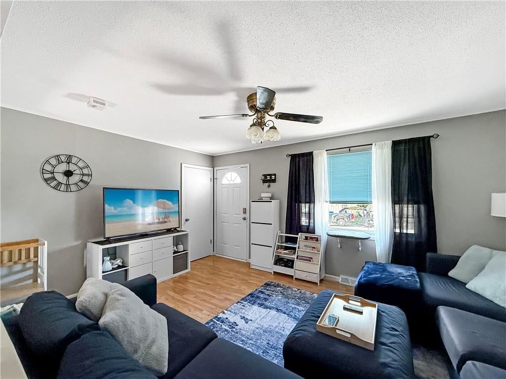 2101 Willow Street — photo 10