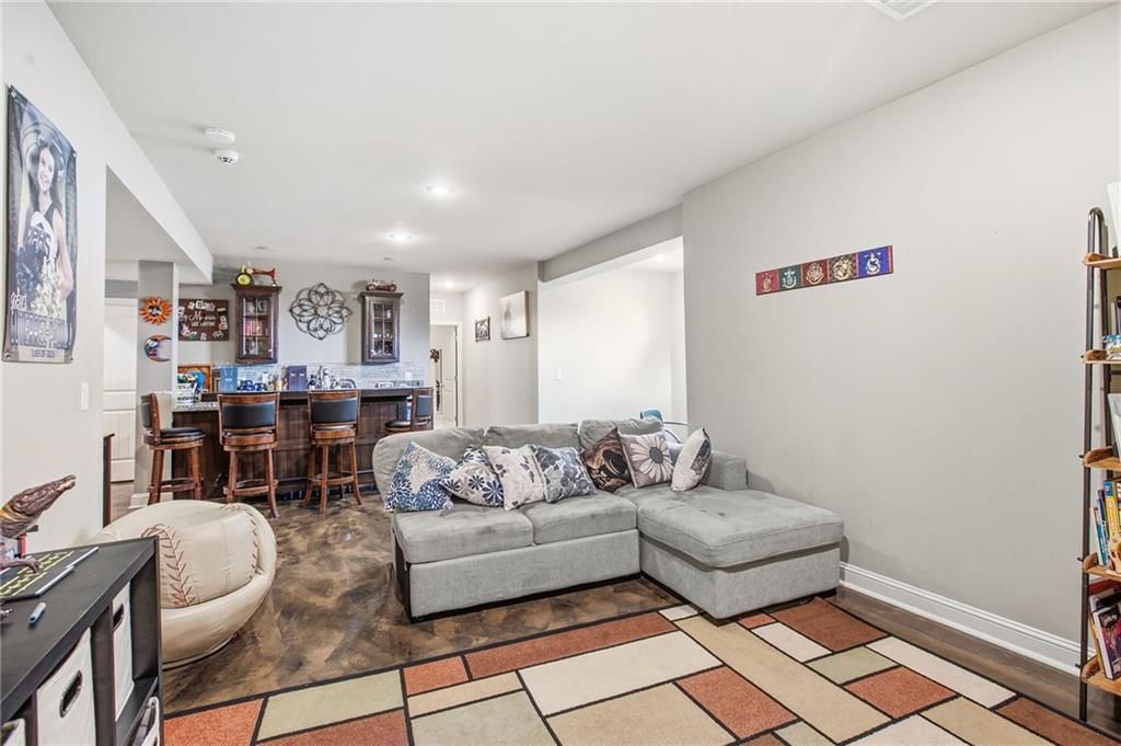 1904 Red Bud Court — photo 17
