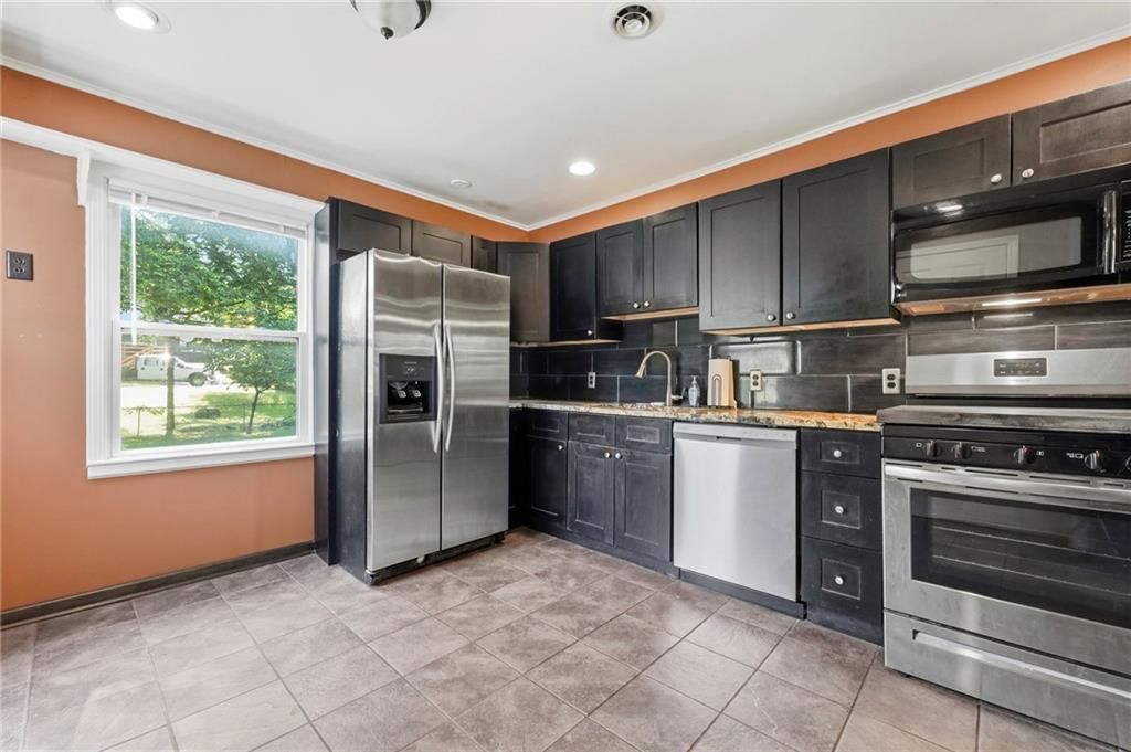 8103 McGee Street — photo 7