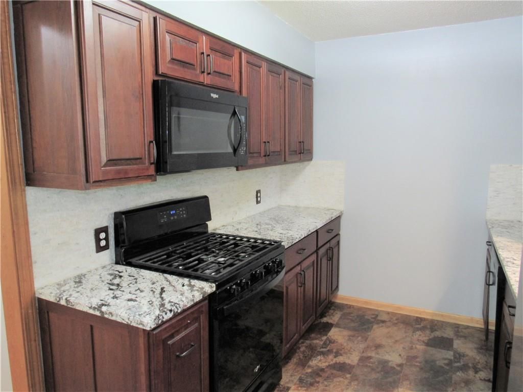605 E Johnston Street — photo 10